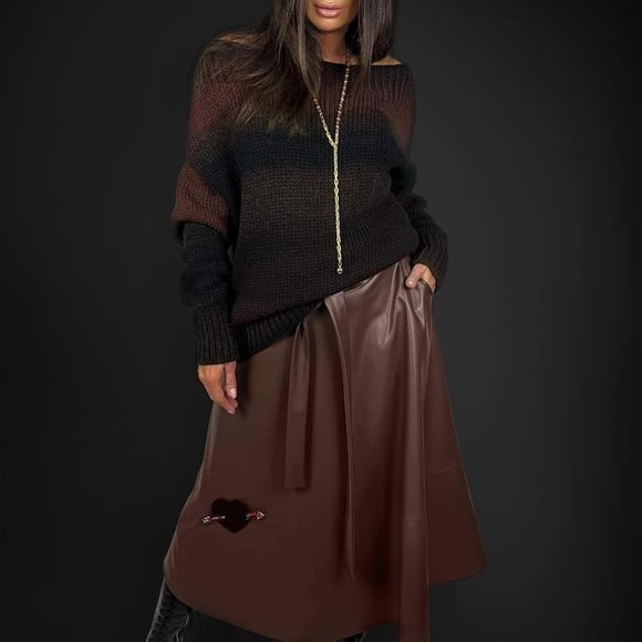 NWT faux leather oversized Jacket. European designer Minouu - Picture 5 of 6